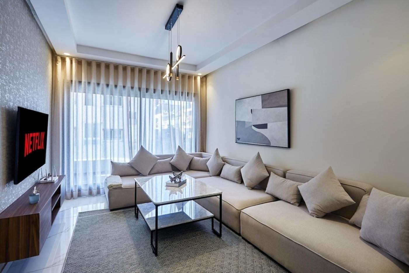 Your Home Away From Home 2 Bed Flat With Parking Казабланка Екстериор снимка