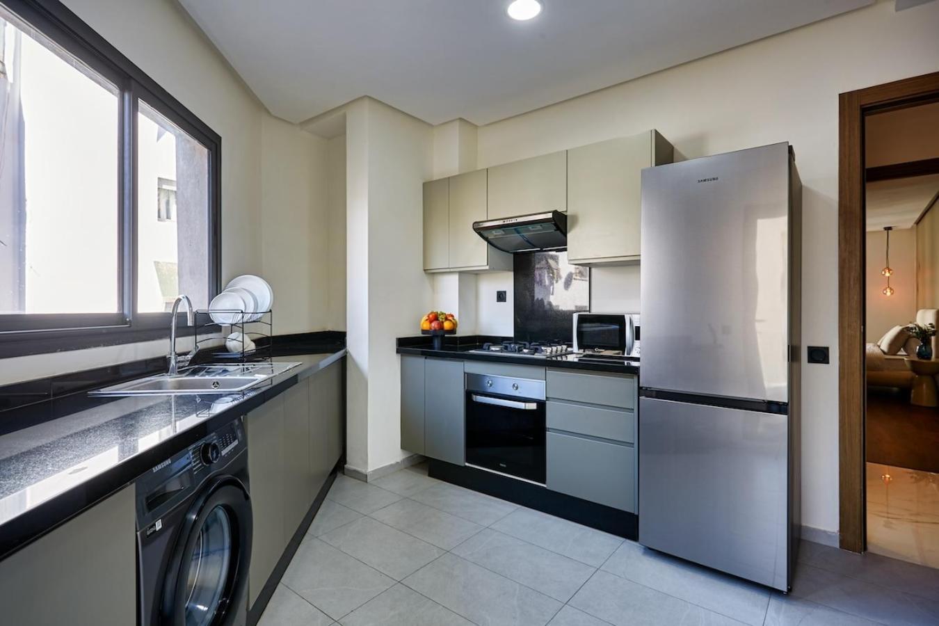 Your Home Away From Home 2 Bed Flat With Parking Казабланка Екстериор снимка